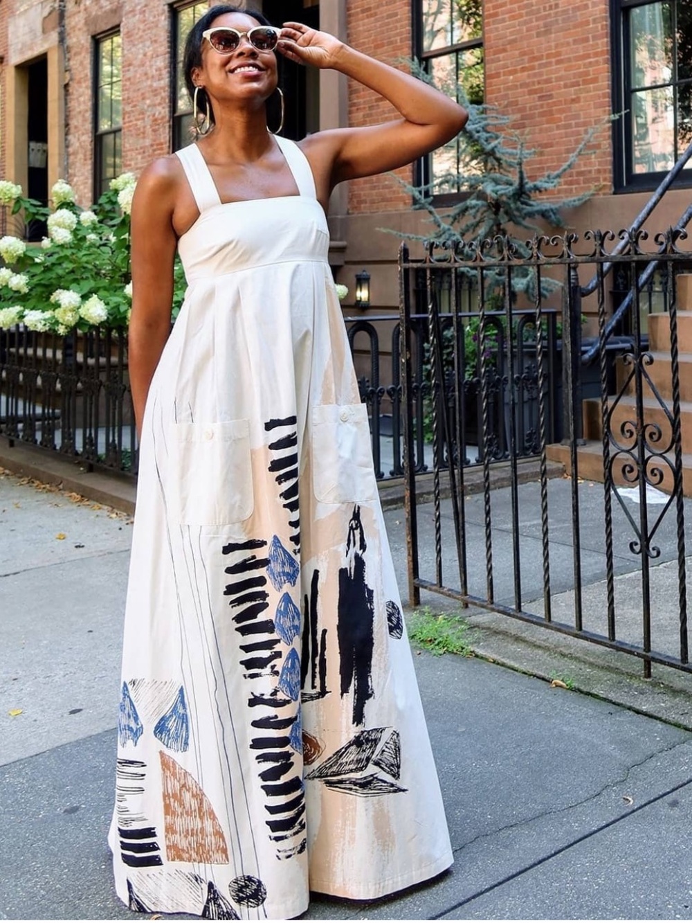 H&M Off-White graphic print, cotton maxi dress with pockets and straps - Picture 8 of 8
